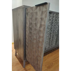 Credenza Moderna Grigia – 4 Ante con Rilievo a Rombo, 3 Ripiani Regolabili, 1 Utente