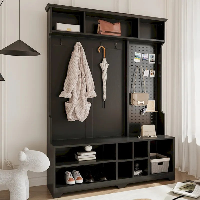 Appendiabiti da ingresso bianco e nero con panca portascarpe, appendiabiti e pannello forato