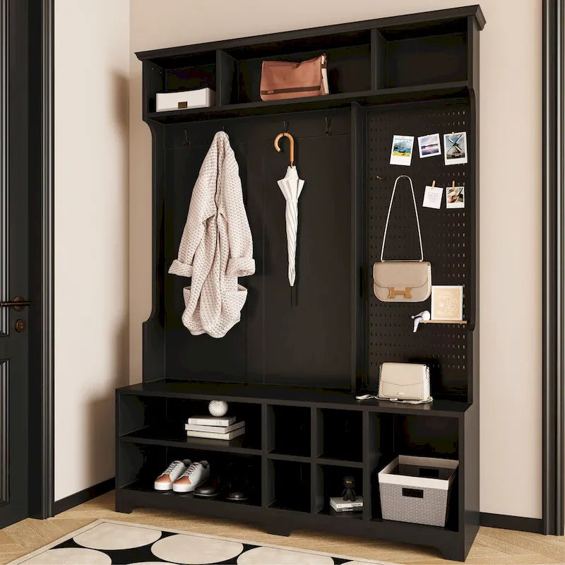 Appendiabiti da ingresso bianco e nero con panca portascarpe, appendiabiti e pannello forato