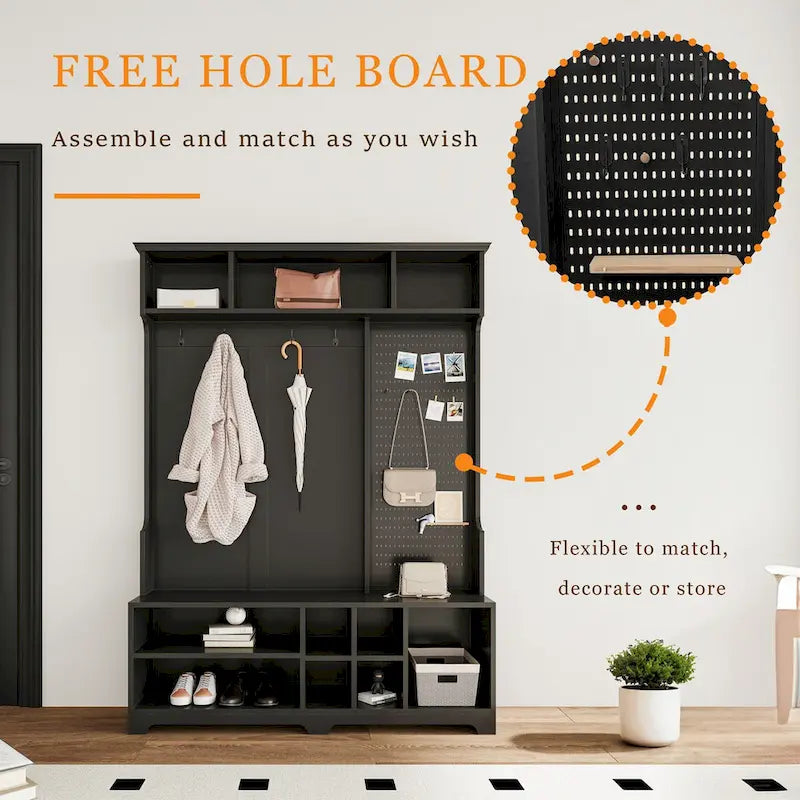 Appendiabiti da ingresso bianco e nero con panca portascarpe, appendiabiti e pannello forato
